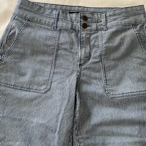 BANDOLINO Pinstripe Capris